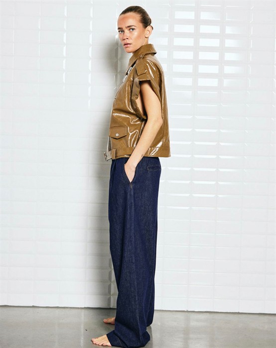 Gilian WBL Vegan Waistcoat Vest - Brown Stone